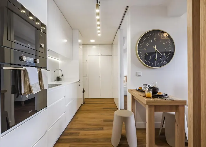 Imperatriz Iii - By Wehost * פונשל